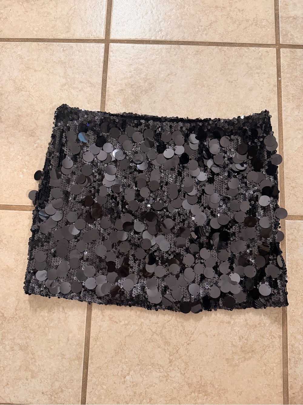 EUC Edikted Black Oversized Sequin Mini Skirt